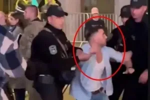 7살 쌍둥이 딸 홀로 키우던 아빠도 전쟁터에…우크라 ‘강제 징집’ 논란