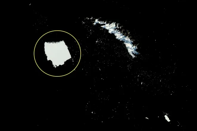 NASA 위성이 지난 3월 촬영한 A23a 빙산(원 안)과 인근에 사우스조지아섬이 보인다. NASA Earth Observatory NASA 위성이 지난 3월 촬영한 A23a 빙산(원 안)과 인근에 사우스조지아섬이 보인다. NASA Earth Observatory