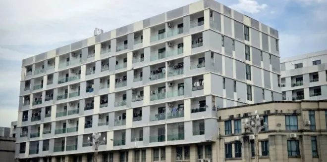 14일 캄보디아 남부 시아누크빌에 있는 범죄 단지로 추정되는 건물 모습. 연합뉴스 14일 캄보디아 남부 시아누크빌에 있는 범죄 단지로 추정되는 건물 모습. 연합뉴스