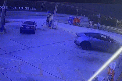 thumbnail - 뒷좌석 아기 보고 ‘깜짝’…도난 차량 직접 돌려준 절도범 (영상)