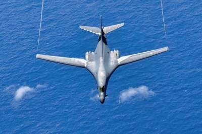 thumbnail - 트럼프식 무력시위…美 B-52 이어 ‘죽음의 백조’도 베네수엘라 문 ‘똑똑’