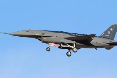 thumbnail - “스스로 날고 돌아온다”…美 AI 무인전투기 퓨리, 첫 비행 성공