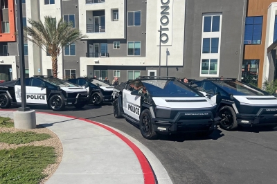 thumbnail - “테슬라가 만든 미래 경찰차?”…라스베이거스, 사이버트럭 순찰차 도입 논란