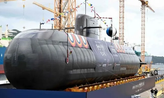 지난달 한화오션 거제 사업장에서 장보고‑Ⅲ 배치‑Ⅱ 1번함 장영실함 진수식이 열리고 있다. 해군 제공