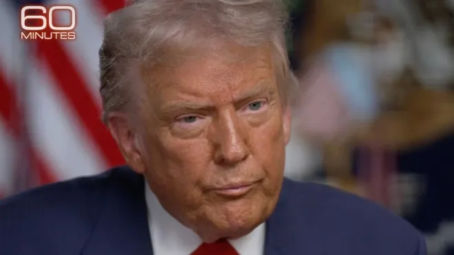 도널드 트럼프 미국 대통령이 1일(현지시간) 플로리다 팜비치의 마러라고 리조트에서 진행된 CBS ‘60분’ 인터뷰에서 질문에 답하고 있다. 출처=CBS