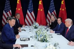 트럼프, 中 고위 관리들에 “그렇게 무서운 사람들 본 적 없어”…中, AI칩 강제 국산화로