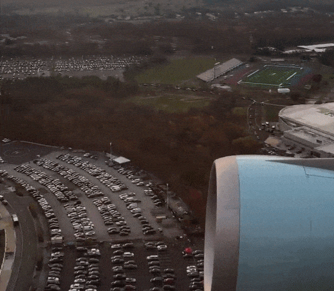 지난 9일 에어포스원에서 촬영한 경기장 영상의 일부