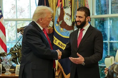 thumbnail - (영상) 트럼프식 ‘아재’ 개그?…“아내가 몇 명?” 묻자 시리아 대통령 반응