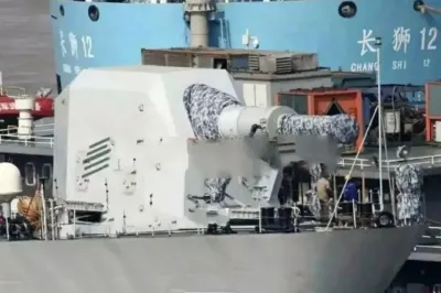 마하 6 포탄 ‘펑펑’…中 첫 핵 추진 항공모함에 ‘레일건’까지 장착?