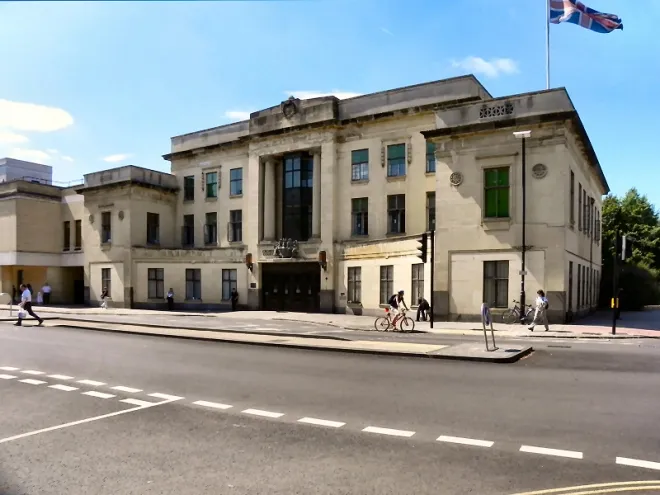 유죄 평결과 선고가 이뤄진 옥스퍼드 크라운코트 전경. (David Dixon, CC BY-SA 2.0, via Wikimedia Commons)