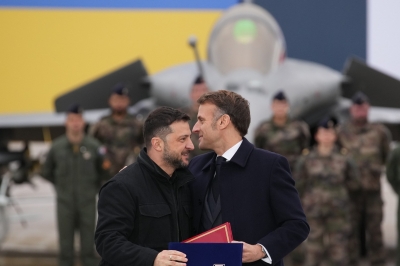 thumbnail - 젤렌스키 “라팔 100대+그리펜 150대 도입”…무슨 돈으로 구매할까?