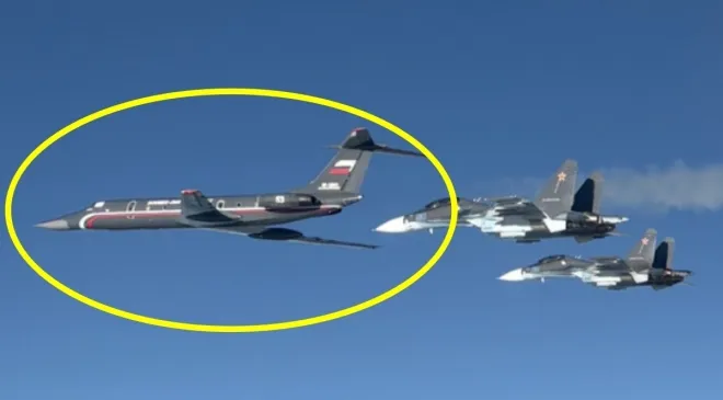 지난주 러시아의 독특한 Tu-134A-4 ‘블랙펄’이 발트해 상공에서 확인됐다. 나토 공군 사령부 엑스 캡처