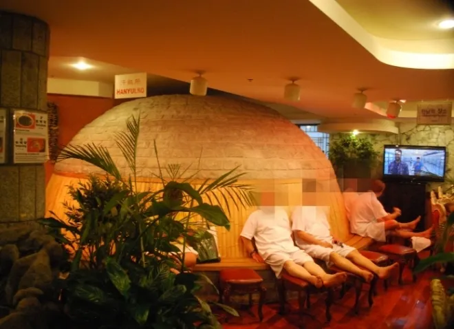 미국 뉴저지에 있는 한국식 스파(찜질방) 내부 자료사진. 월스트리트저널 제공