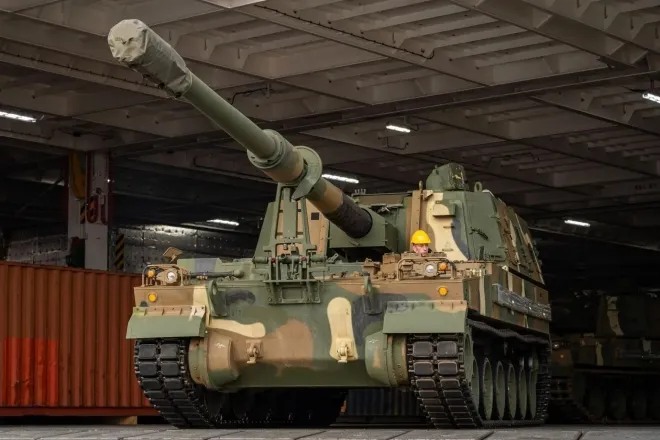 에스토니아군이 새로 인도받은 K9 자주포. RKIK 제공