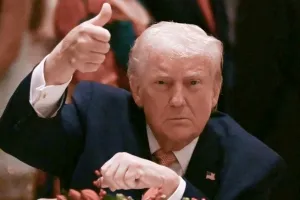 “성탄절 선물은 공습”…트럼프 ‘기독교인 살해 대가’