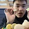 thumbnail - 삶은 달걀 하나로 인생 역전…9일 만에 팔로워 400만 된 청년
