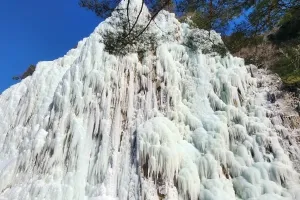 계절이 거꾸로 흐르는 곳, 자연과 인공의 조화 청송 얼음골