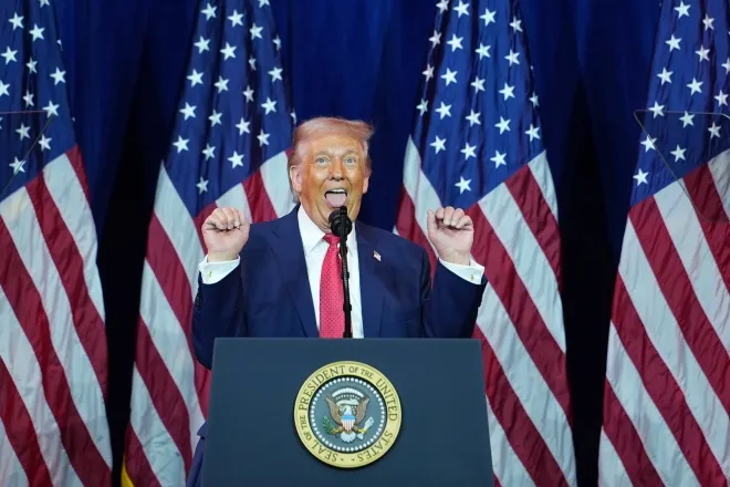 도널드 트럼프 미국 대통령이 6일(현지시간) 워싱턴에서 열린 공화당 하원의원 정책 연찬회에서 연설 도중 제스처를 취하고 있다. AP 연합뉴스