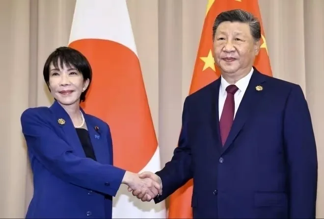 왼쪽부터 다카이치 사나에 일본 총리, 시진핑 중국 국가 주석 자료사진