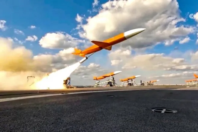 중국 인민해방군이 공개한 대만 자폭 드론 공격 대응 훈련 모습.