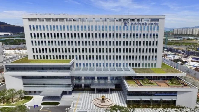 형벌의 범위와 기준을 둘러싼 논쟁이 이어지고 있다. 사진은 부산지법 서부지원 청사. 연합뉴스