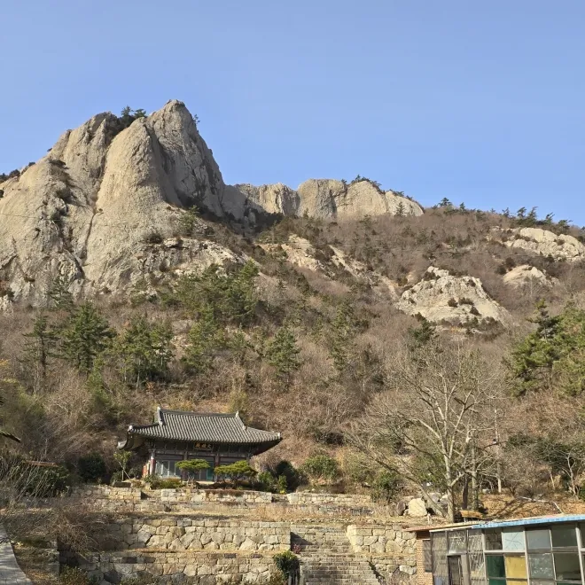 천종사와 동석산의 풍경