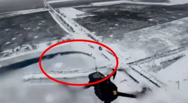 낚싯대를 이용해 러시아군 드론을 요격하는 모습. 우크라이나 제46독립공중기동여단 홍보실 제공