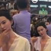사람인 줄 알았다…토이 엑스포 AI 인형에 쏟아진 시선