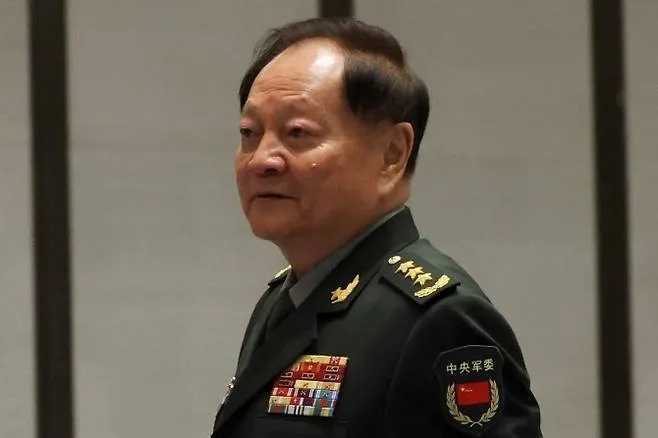 장유샤 중국 중앙군사위원회(CMC) 부주석이 지난 2024년 4월 22일 중국 산둥성 칭다오에서 열린 서태평양 해군 심포지엄 개막식에 도착하고 있다. 로이터 연합뉴스