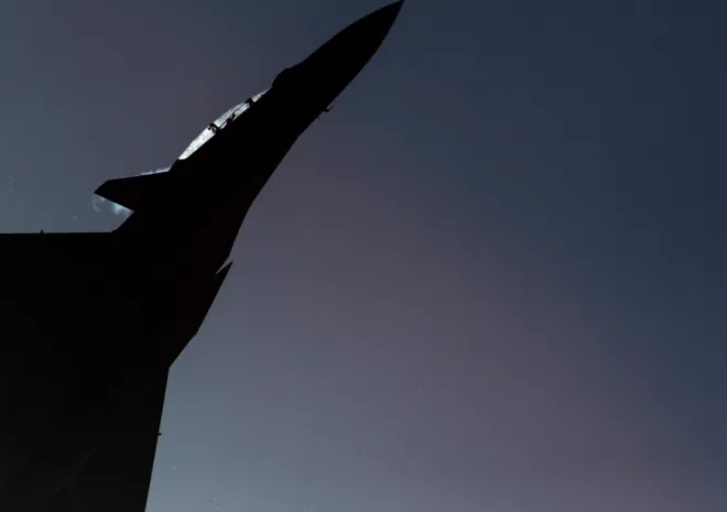 모스크바 주 주코프스키 인근에서 열린 MAKS-2015 항공쇼에서 시범 비행을 선보이는 Su-34 전투폭격기. 게티이미지/멀티비츠