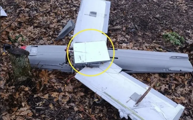 러시아군의 자폭 드론에서 스타링크가 설치된 것이 확인됐다. 영상 캡처