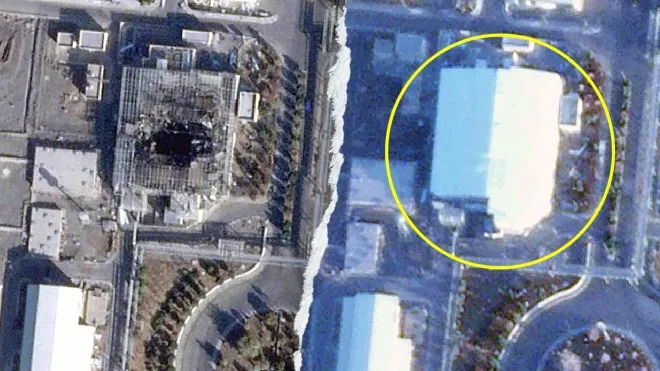 왼쪽 사진은 2025년 12월 3일 이란 나탄즈 핵시설 모습. 오른쪽 사진은 지난 28일 모습으로  새로운 지붕이 설치된 것이 확인된다. AP 연합뉴스