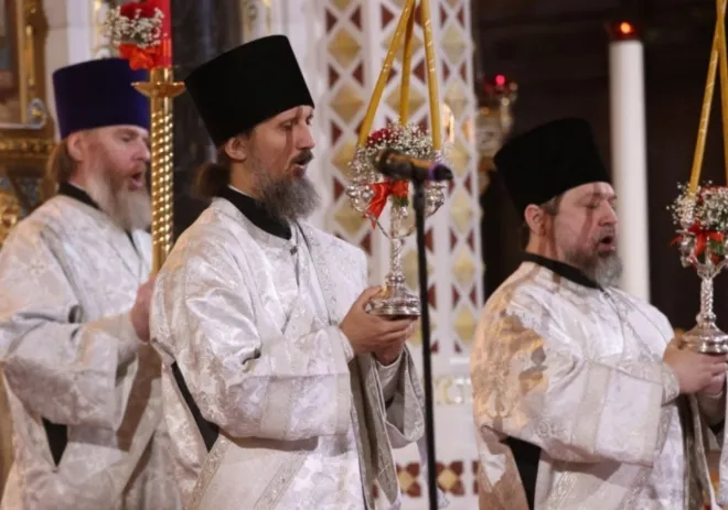 2023년 4월 15일 부활절 예배 중인 러시아 정교회 사제들. 게티이미지/멀티비츠