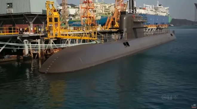 캐나다 최대 방송사 중 하나인 CTV 뉴스에 소개된 퓨어 장관의 한화오션 거제사업장 방문 보도 캡처