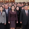 thumbnail - 센터에 선 北주애, 대사관 중앙까지…日·美 댓글 폭주