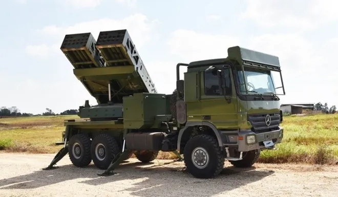 122mm 그라드 로켓 탑재한 PULS. 출처 엘빗 시스템