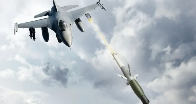 F-16 전투기가 APKWS II 유도 로켓을 발사하는 모습을 묘사한 그림. 디펜스 익스프레스 제공