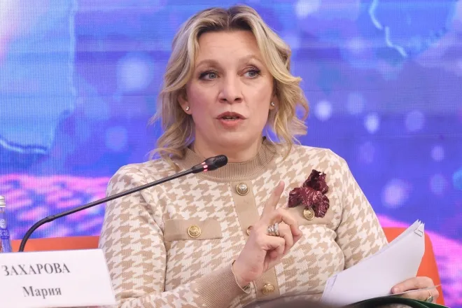 마리야 자하로바 러시아 외무부 대변인이 12일(현지시간) 모스크바에서 열린 행사에 참석하고 있다. 자하로바 대변인은 한국이 우크라이나 무기 지원 프로그램에 참여할 경우 보복 조처를 할 수 있다고 경고했다. 타스 연합뉴스