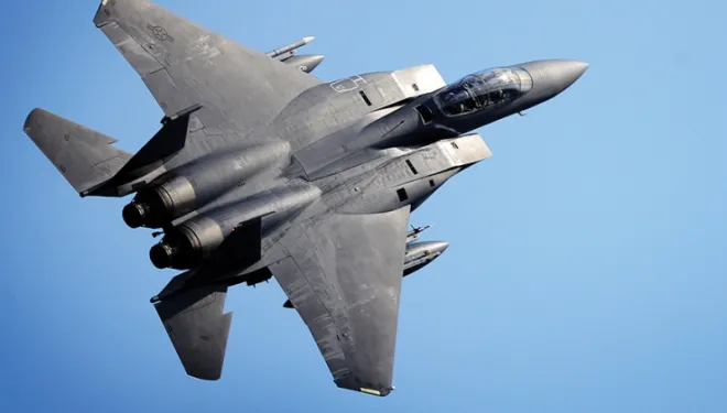 미 공군 F-15E 스트라이크 이글 전투기. 이번 쿠웨이트 추락 사고 기종과 같은 자료사진. 미 공군 제공