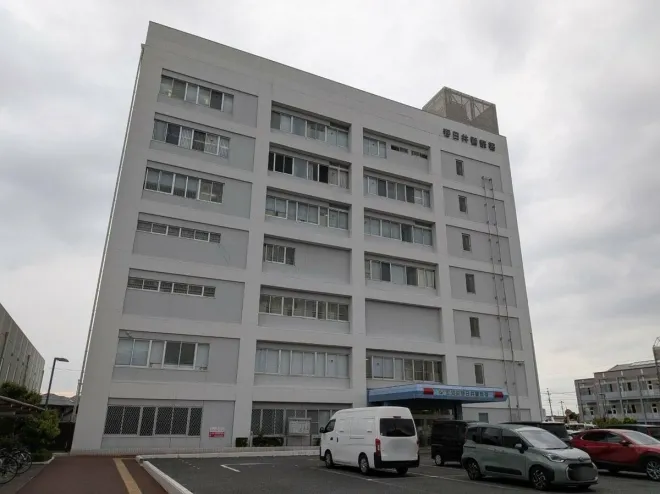 사적 영상 유포 및 추가 가해 사건을 수사한 일본 아이치현 가스가이 경찰서. 분슌 온라인