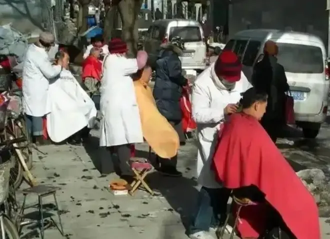 thumbnail - “정월에 머리 깎으면 외삼촌이 죽는다” 미신 때문에 외조카에 2억 소송 건 외숙모…법원 판단은?