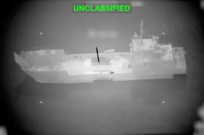 thumbnail - 호르무즈 ‘죽음의 계곡’…이란 기뢰선 16척, 미군 정밀타격에 완파