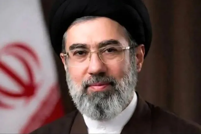 모즈타바 하메네이 이란 최고지도자. 이란 국영TV는 그의 첫 공식 성명을 공개했지만 영상이나 음성 메시지는 나오지 않고 앵커가 대신 읽는 형식으로 전달됐다. 이란 국영TV 캡처