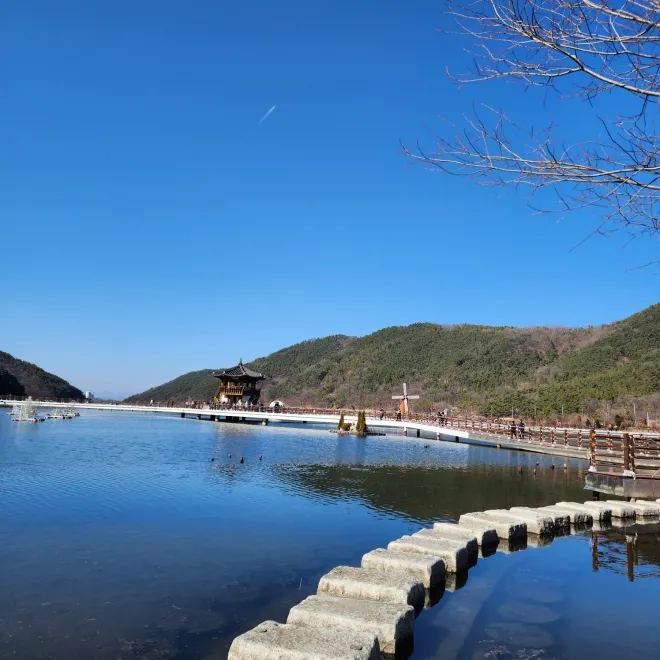 옥연지 송해공원 풍경