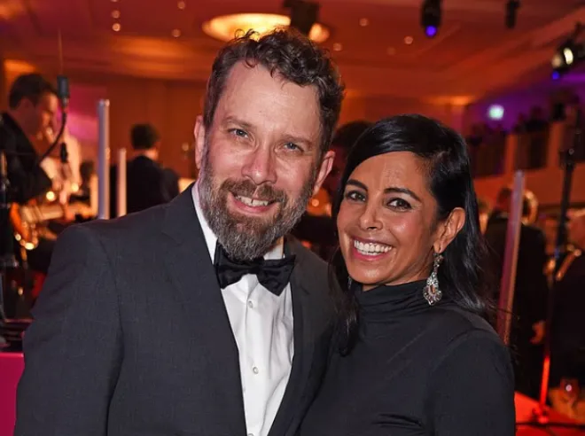 독일에서 TV 진행자로 활동 중인 콜리엔 페르난데스(44, 오른쪽)와 전 남편 크리스티안 울멘(50, 왼쪽)