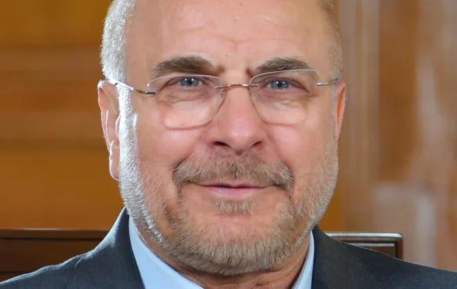 모하마드 바게르 갈리바프 이란 의회 의장. 일부 외신은 그를 현 체제 안에서 드물게 협상 창구로 거론되는 인물로 지목했다. 위키미디어 커먼즈