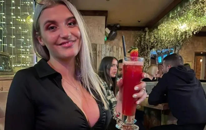 폐쇄적인 군함 내에서 동료 해병들을 성추행한 혐의로 체포된 영국 25세 해병 시안 도셋. SNS 캡처