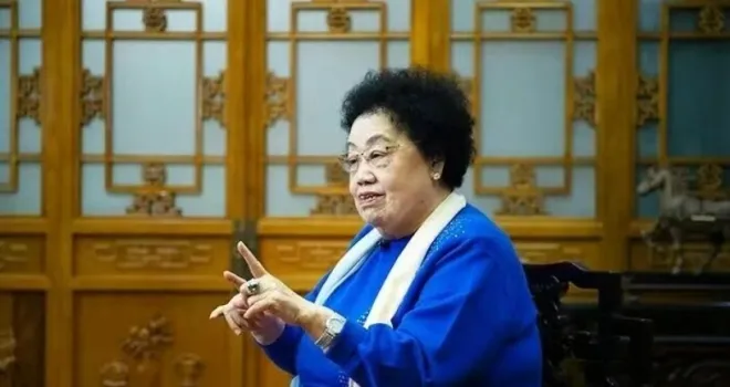 ‘자단목의 여왕’이라 불렸던 중국의 전설적인 여성 기업인 천리화가 별세했다. 중국신문망 캡처