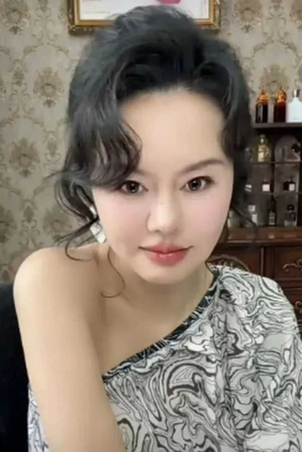 중국에서 남성을 유혹하는 방법을 알려주는 강의로 유명해진 인플루언서 저우위안. SCMP 제공