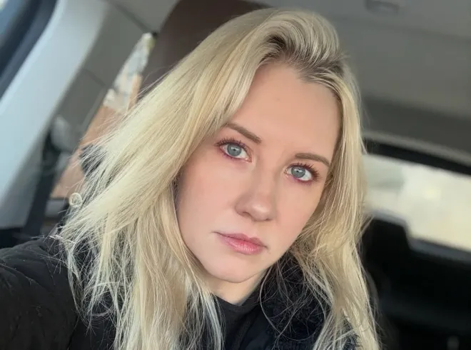 35세 미국 여성 콘텐츠 크리에이터 로런 하킨스가 자신의 소셜미디어에 올린 셀카. 인스타그램 캡처